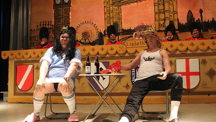 Das Märchen vom Froschkönig inszenierten Ralf Lilge (links) und Bernhard Kempf neu.