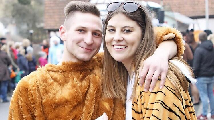 Traute Zweisamkeit beim Eltmanner Umzug  Foto: Günther Geiling