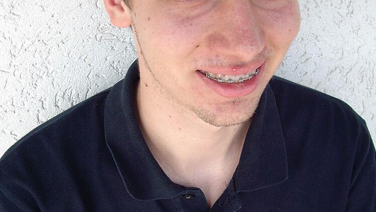 Matthias, 17 Jahre: "Ich bin gerne in der Neustadter Wehr, da ich unter meinesgleichen komme. Ich bin heute zwar nur Zaungast, aber strebe ein aktives Mitwirken bei den "Großen" an." Foto: Doris Weidner