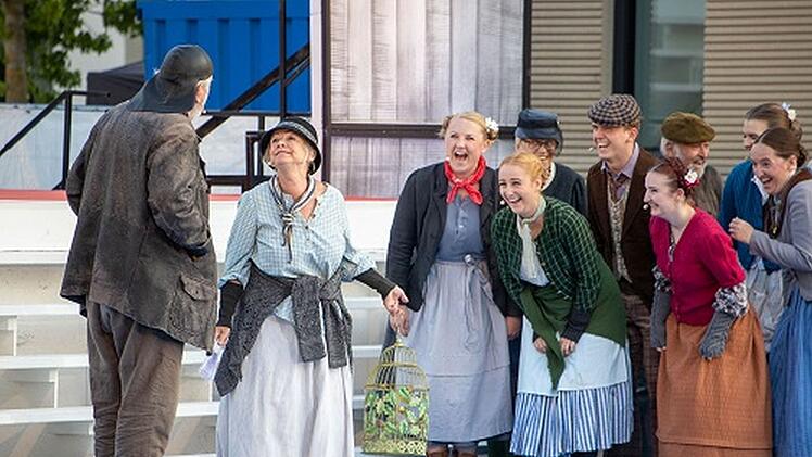 Bad Kissingen: "Im Weißen Rössl" wird aufgeführt - Wer möchte Teil des Festspielchores werden?