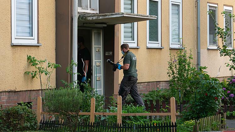 Frau in Dormagen tot gefunden: Sohn unter Mordverdacht