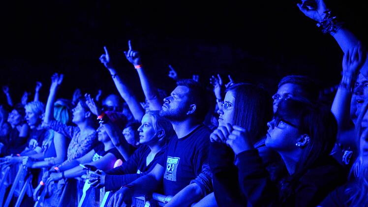 Beim Kronacher Festival "Die Festung rockt" heizen regionale, nationale und internationale Bands dem Publikum ein. Foto: Archiv