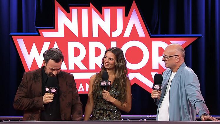 Jan Köppen ging Buschis Abschied wirklich nahe. Er kämpfte erfolglos gegen die Tränen, die Stimme brach. Laura Wontorra musste in die Bresche springen. Buschi motzte gerührt: "Hör auf zu heulen!"