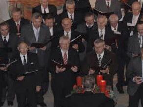 Bei Konzerten verstärkt sich der Männerchor Mainbernheim manches Mal mit Sangeskollegen aus Sulzfeld. Foto. Archiv