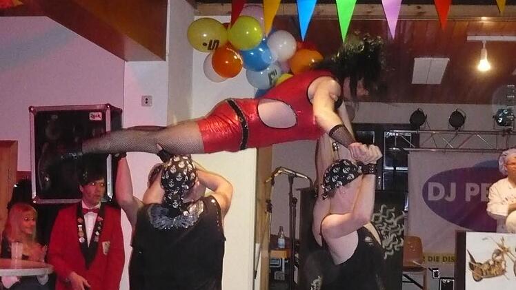 Die Horny Hornets (Männertanzgruppe Obereschenbach)