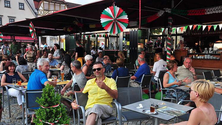 Auch kulinarisch wird den Gästen beim 11. Haßfurter Musik- und Kunstfestival des Aktionskreises Haßfurt Aktiv viel geboten. Ulrike Langer