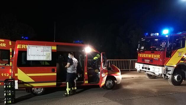 Etwa 60 Retter waren an der Regnitz im Einsatz.  Foto: Feuerwehr Baiersdorf