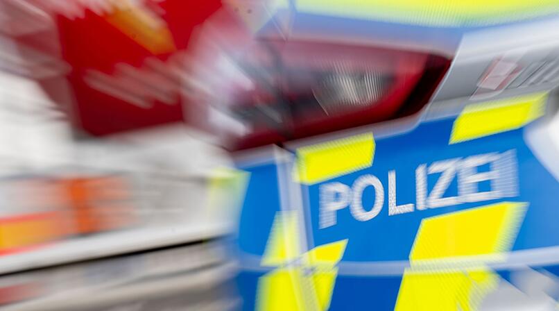 Unfall in Baiersdorf: Auto landet nach Überschlag auf Dach