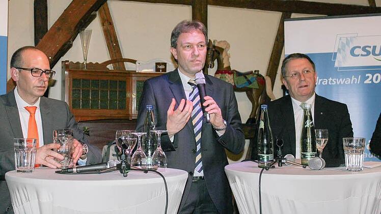Der Lichtenfelser Landrat Christian Meißner, CSU-Landratskandidat Christian Meißner und Kulmbachs Oberbürgermeister Henry Schramm standen den Fragen der Zuhörer Rede und Antwort. Foto: Veronika Schadeck