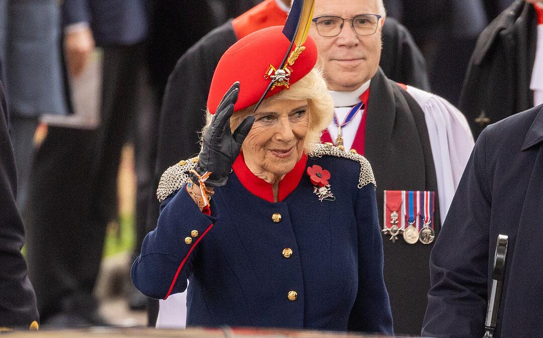 Königin Camilla besucht Field of Remembrance