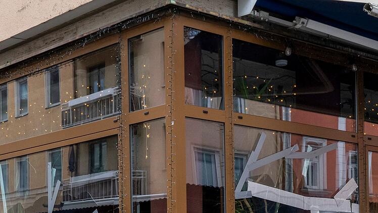 Vorfall an israelischem Restaurant - Fenster besch&auml;digt