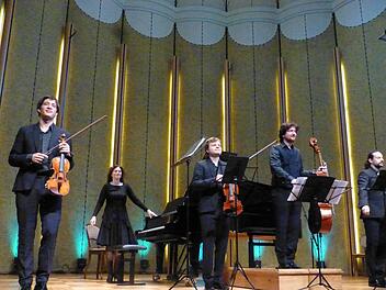 Pawel Zalejski, Ewa Kupiec, Bartosz Zachlod, Piotr Szumiel und Piotr Skweres. Foto: Ahnert