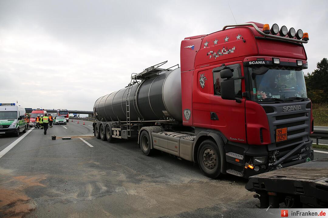 A9: Am Bindlacher Berg krachen vier Lkw ineinander