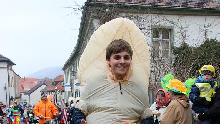 Marktplatztreiben in Stadtsteinach. Foto: Jürgen Gärtner
