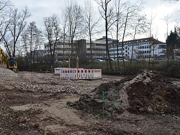 An der Aurach ist schon länger Baustelle. Die Arbeiten gehen jetzt weiter. Bernhard Panzer