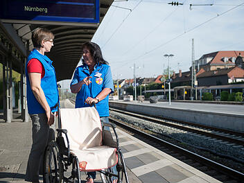 Nürnberg: Trotz Einschränkung mobil - Reisebegleitung der Bahnhofsmission startet wieder