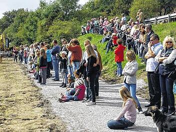 Publikumserfolg: Herbstfest bringt dem Tierheim gut 5600 Euro