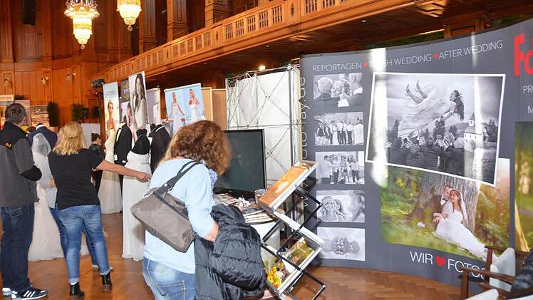 Breit gefächert war das Angebot auf der Bad Kissinger Hochzeitsmesse.  Foto: Peter Rauch