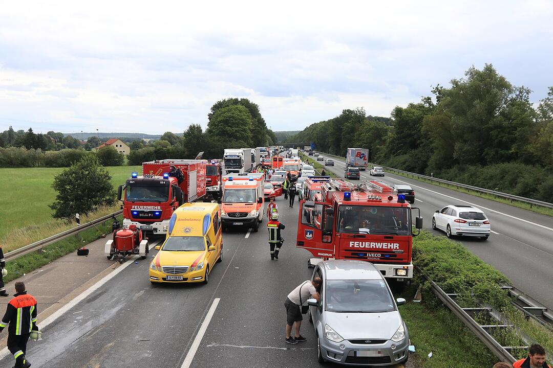 Furchtbares Unglück: Wohnmobil-Fahrer stirbt auf A3 bei Schlüsselfeld