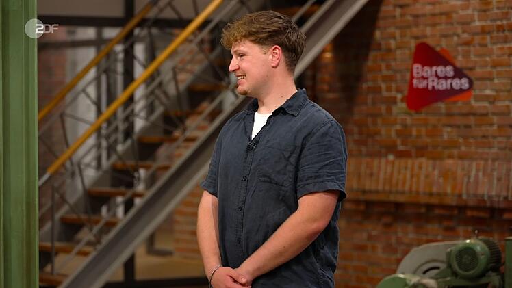 Als Benjamin Leo Leo 470 Euro bot, fand Velten: "Das sind aber noch verhaltene Gebote." Nick freute sich stillschweigend darüber, dass die Händler ins Denim-Blaue hinein rieten. Denn der maximale Schätzpreis war 80 Euro.