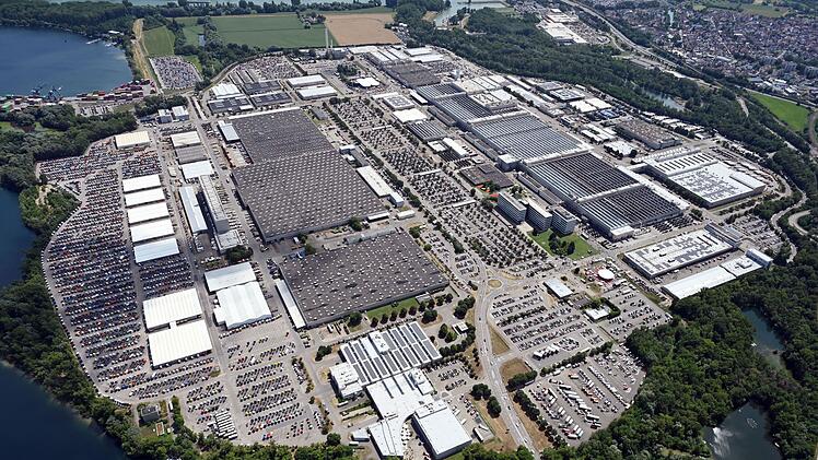 Luftbild Lkw Werk W&ouml;rth Daimler Truck