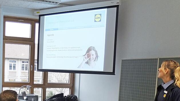 Die Firmen präsentierten ihr Angebot.  Foto: Landratsamt Forchheim