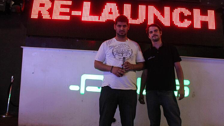 Die beiden Diskobetreiber Josias Ritter (r.) und  Oliver Moufarrej  wollen sich gegen die Erhöhung der Gebühren wehren.