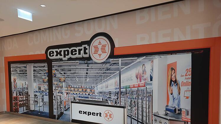 Die Expert-Filiale im Flair Fürth vor ihrer Eröffnung