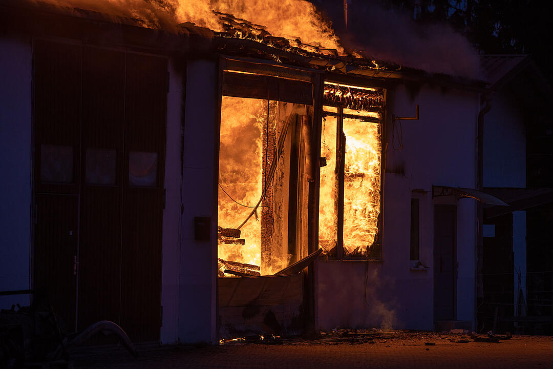 In Weißenburg hat ein Anbau an einer Werkstatt gebrannt