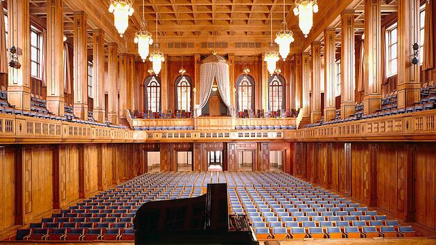 Der Gro&szlig;e Saal  Foto: Archiv Saalezeitung