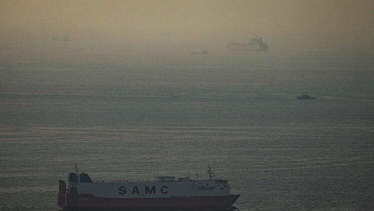 Iran-Krieg - Frachtschiffe im Arabischen Golf