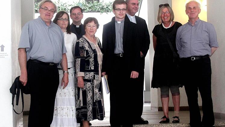 Zur Studienabschlussfeier waren unter anderem die Mutter und die Schwester von Grzegorz Grinn nach Höchstadt gekommen.