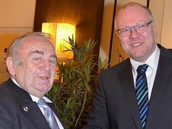 Heinz Hausmann (l.), gratulierte seinem Nachfolger Matthias Unger. Foto: Karl-Heinz Hofmann