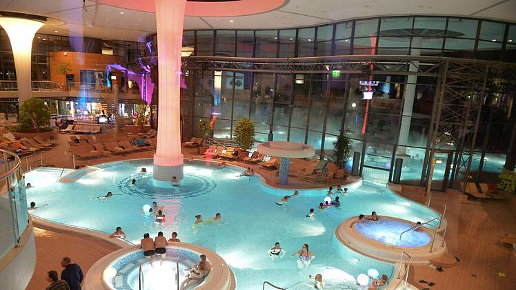 Die Kisssalis Therme in Bad Kissingen steht bei dem Online-Portal Travelbook zur Wahl als eine der schönsten Thermen Deutschlands. Foto: Ronald Rinklef