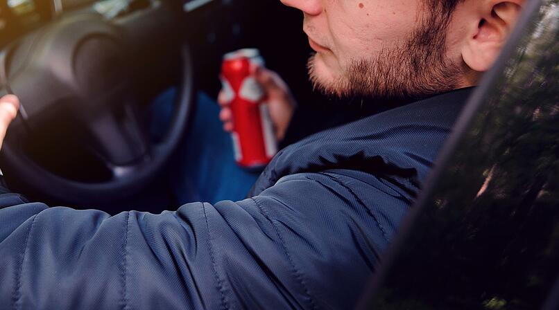 Coburg: 3,6-Promille-Fahrer geschnappt - "leerte gen&uuml;sslich Dose Bier"