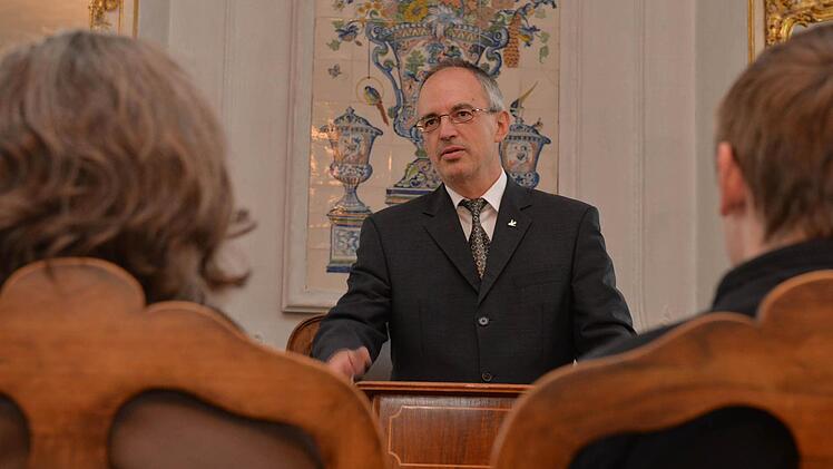 Robert Strauß im Rokokosaal Foto: Ronald Rinklef