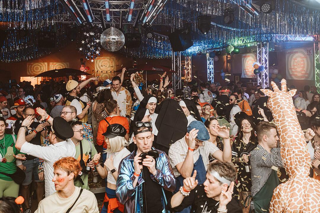 DJ Franky und DJ Matze lie&szlig;en die Halle beben!