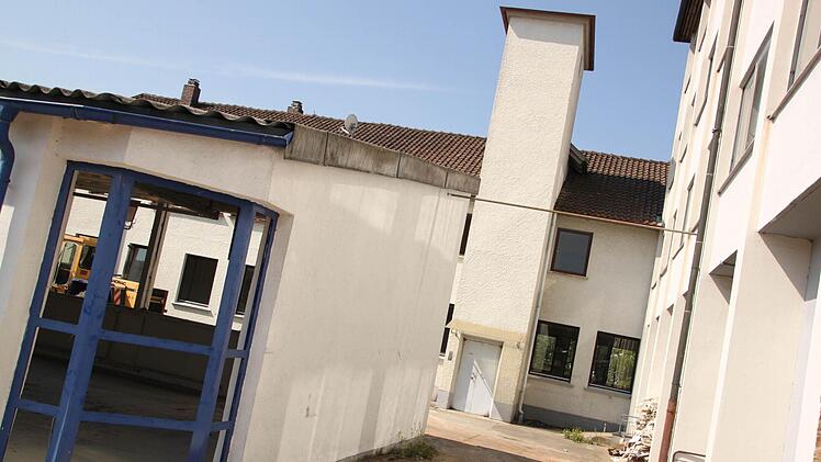 Der Hof der ehemaligen Pinselfabrik: Mitte August wird die Abrissbirne eingesetzt, und dieses Ensemble wird verschwinden.