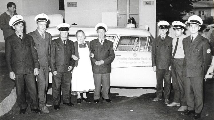 Ein Foto von 1963 (von links): Heinrich Müller, Dieter Wirth, Andreas Bohn, Marie Busch (aus Erlangen), Josef Wick, Alfred Hoffmann, Erhard Strecker, Willi Kaltenhäuser