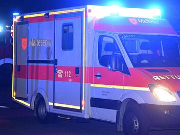 In der Nacht auf Donnerstag wurde ein Autofahrer auf der A93 schwer verletzt. Symbolfoto: Ronald Rinklef