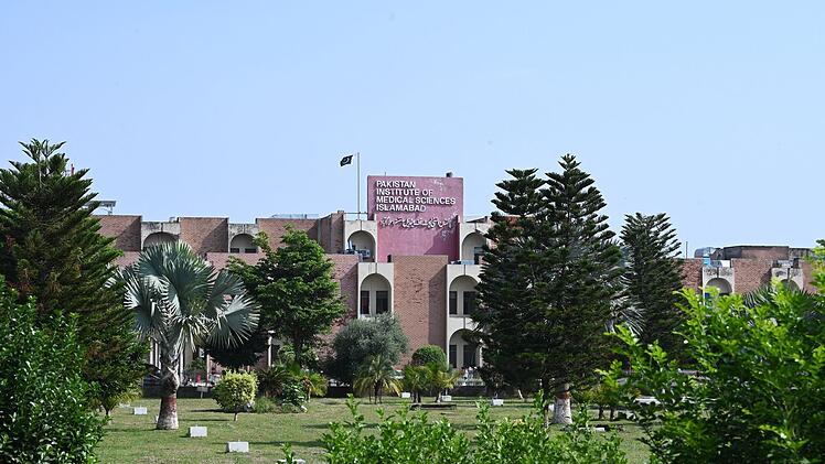 Feuer in Entbindungsstation in Pakistan