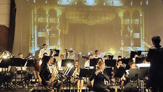 Die Aktiven des Musikvereins Dankenfeld beim Konzert im Oberaurach-Zentrum