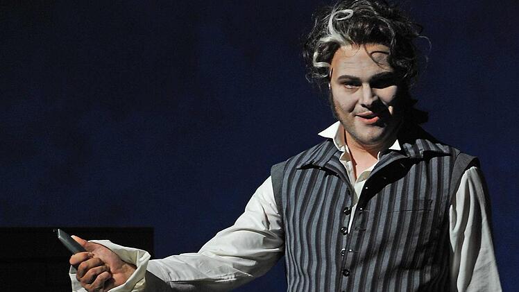 Turbulente Verwechslungen: Szene aus der Neuinszenierung von "Figaros Hochzeit" am Landestheater Coburg.Foto: Andrea Kremper
