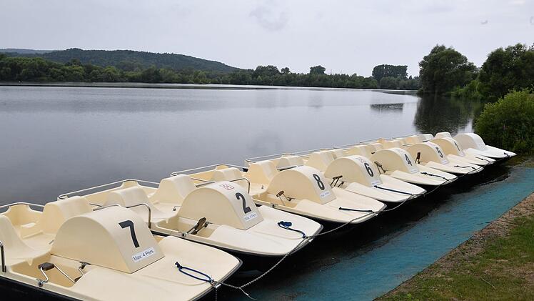 Auch einen Tretbootverleih gibt's am Rudufersee. Foto: Ronald Rinklef