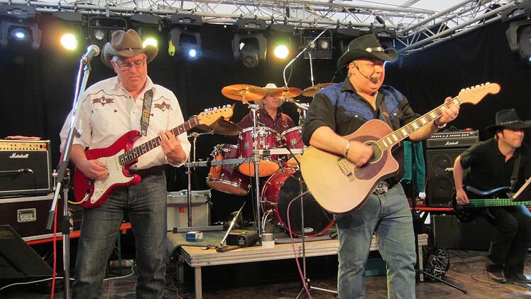 Die Skyline Riders in Action: Wolfgang Pelzer, Armin Gügel, Joachim Laaber, Klaus Hofmann (von links). Foto: privat