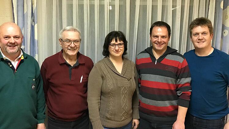 Das Vorstandsteam Matthias Kleinhenz, Gisbert Stöber, Christine Huppmann, Jochen Huppmann und Harald Friedrich.  Foto: Doris Bauer