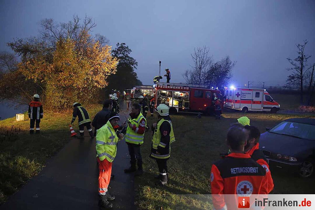 Pkw rollt bei Theres in Main: 23-Jährige stirbt