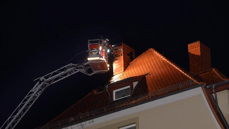 Brand in Bad Kissingens Landwehrstraße. Foto: Peter Rauch