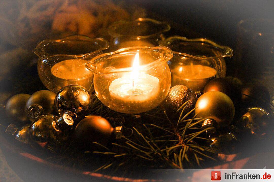 Ein Lichtlein brennt... Der 1. Advent in Franken
