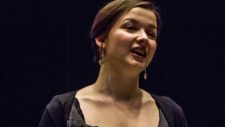 Das Vokalensemble "Sjaella" beeindruckte bei seinem Coburg-Gastspiel im HUK-Foyer auf der Bertelsdorfer Höhe: Franziska Eberhardt.Foto: Jochen Berger